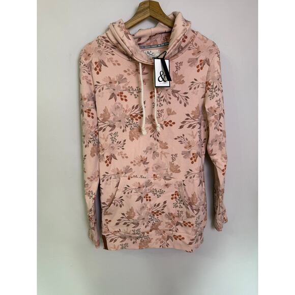 NWT Ampersand Avenue Women's CowlNeck Lovely Heart Sweatshirt M - Picture 2 of 4